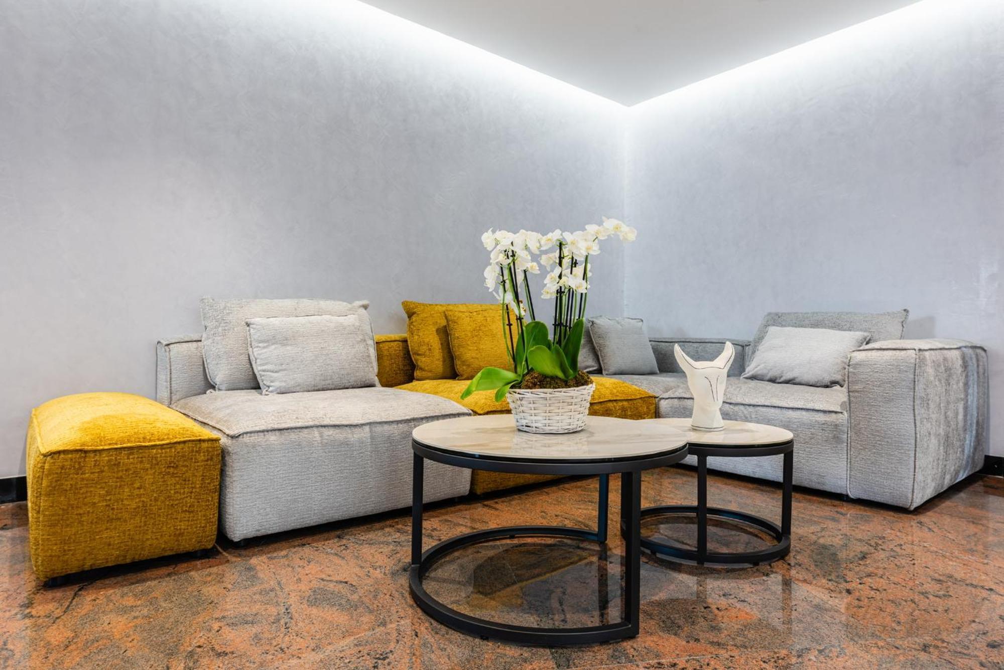 Brit Hotel Privilege Paris Rosny-Sous-Bois Esterno foto