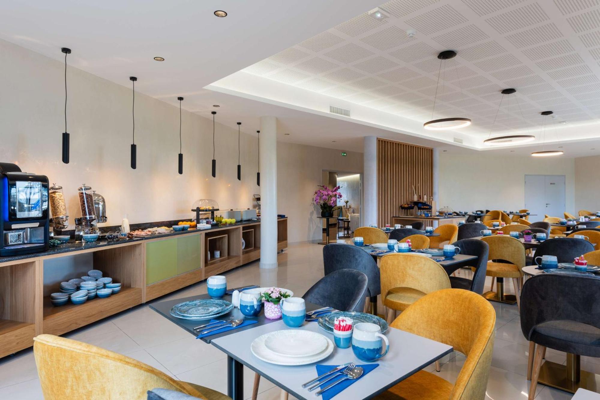 Brit Hotel Privilege Paris Rosny-Sous-Bois Esterno foto